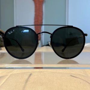 Polarized round double bridge ray-ban sunglasses.